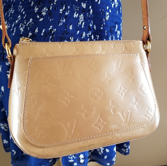 Louis Vuitton Handbags - Louis Vuitton  discontinued  Noisette crossbody  bag/ Sale!